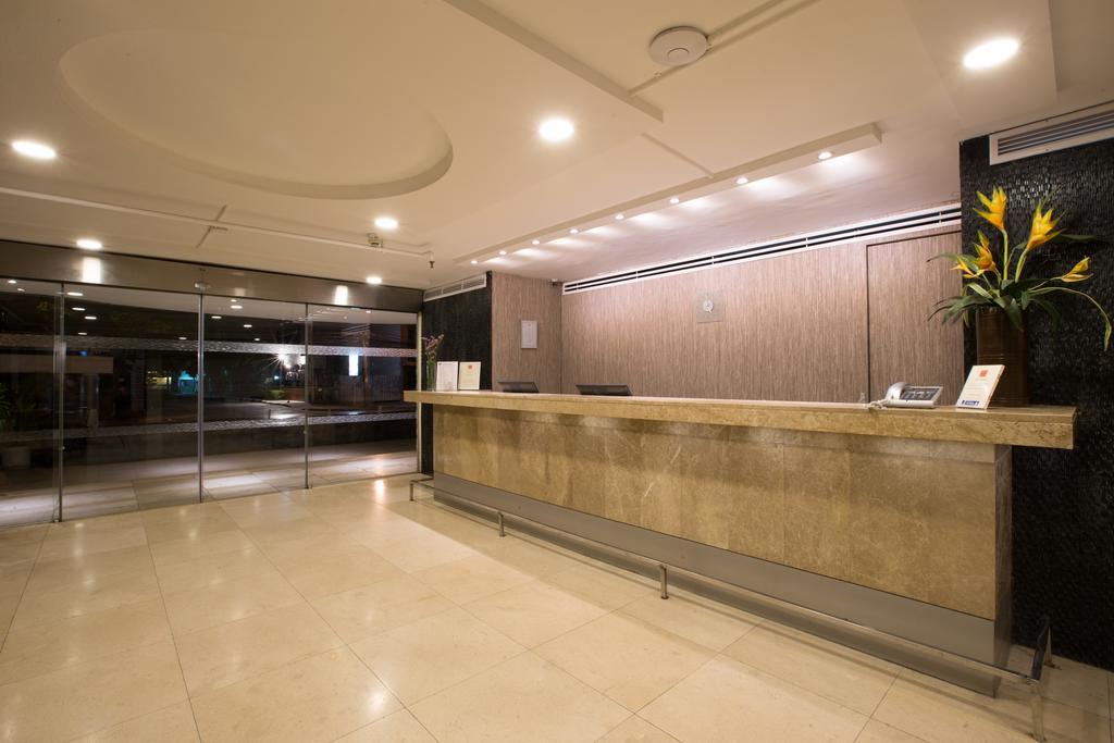 Seasons Siam Hotel Banguecoque Exterior foto